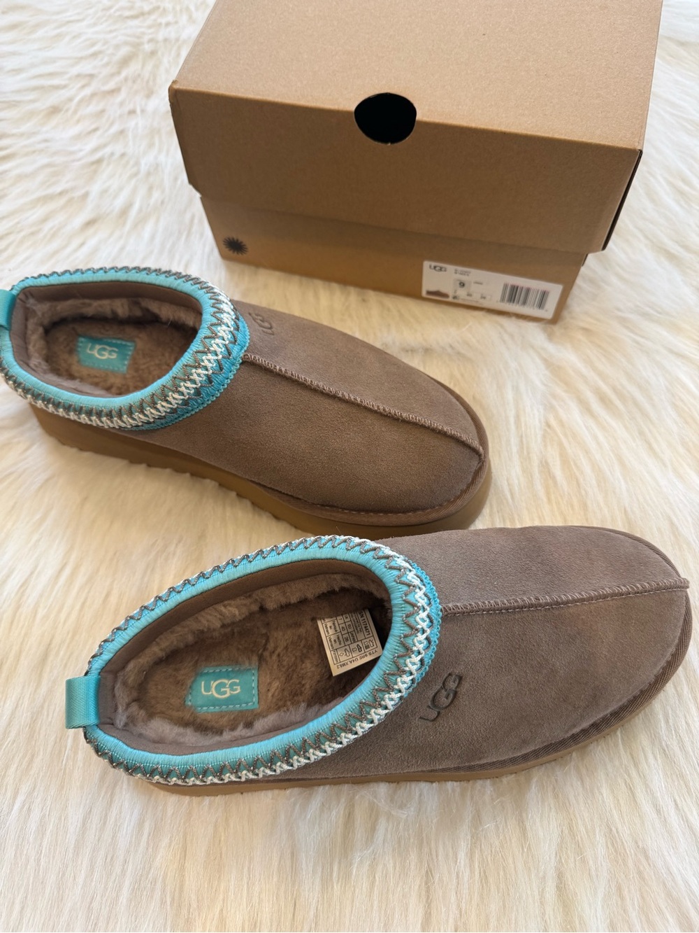 NEW UGG Tazz II Platform Slipper Caribou Sapphire Ice 💙🤍🤎 - Picture 2 of 10